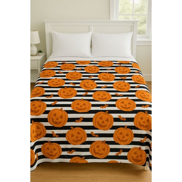 Halloween Throw Blanket Horror Night Pumpkin Printed Plush  50" X 60" Polyester - Picture 2 of 9